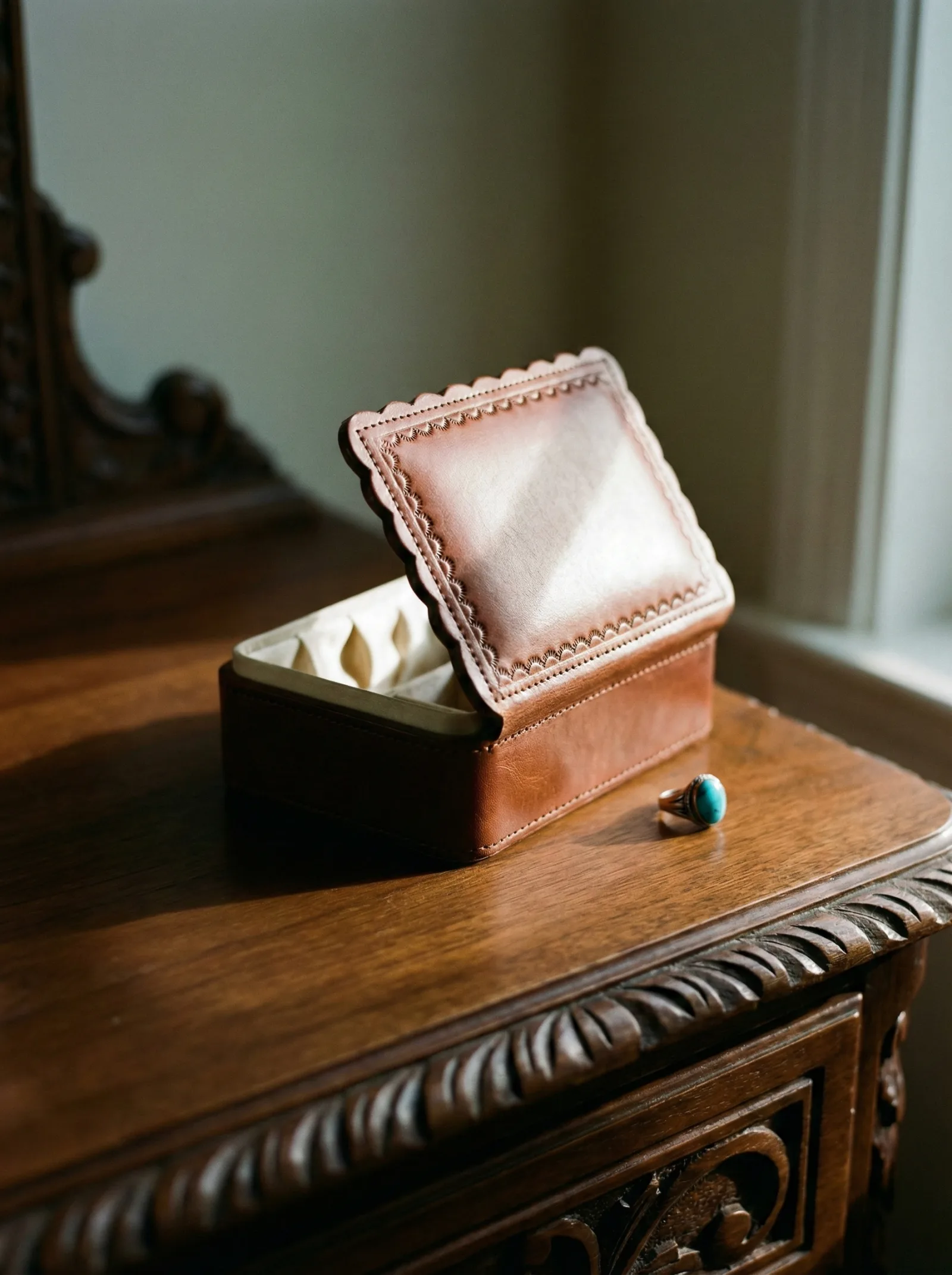 Jewelry box